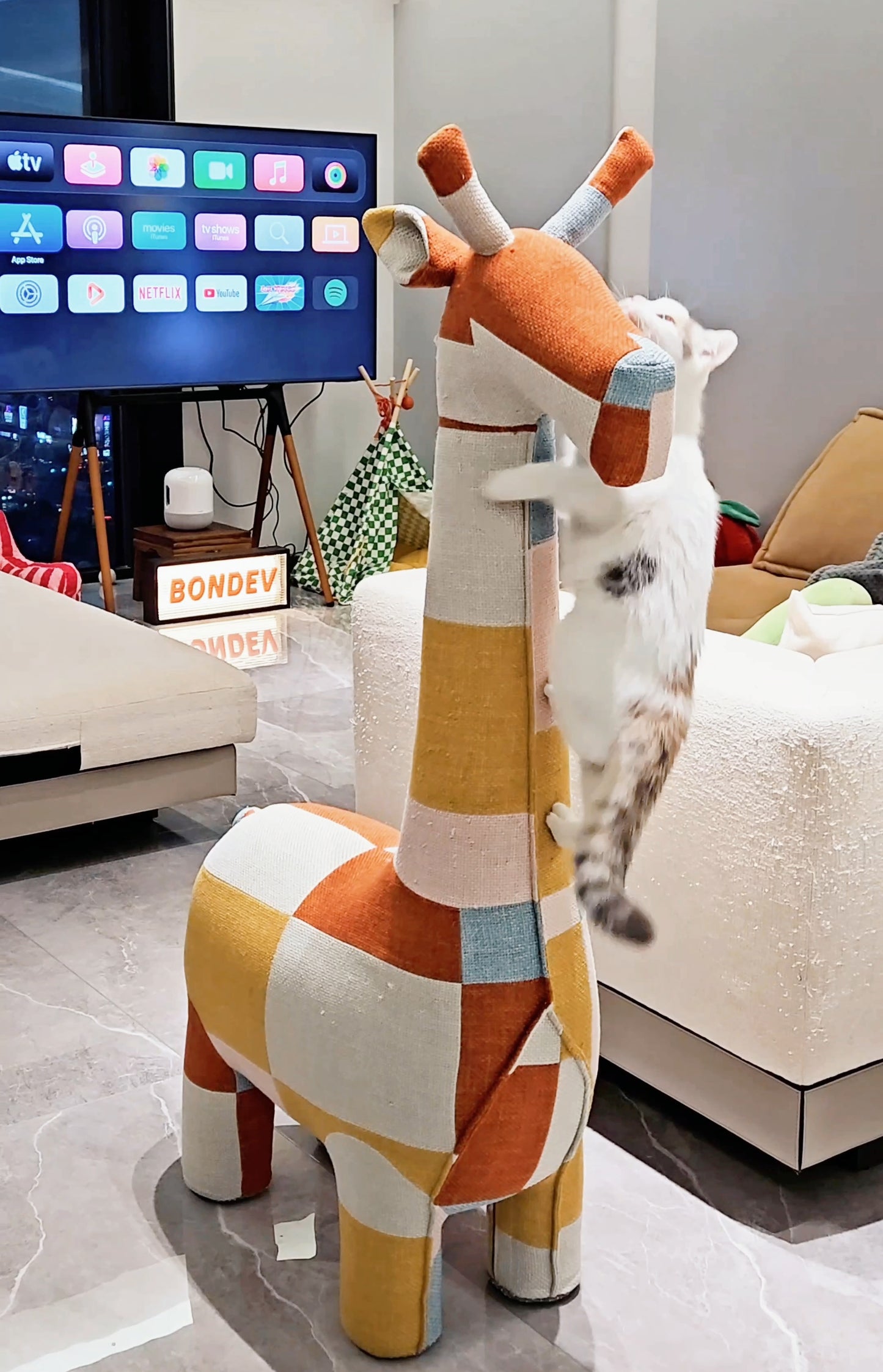 1.2 Meter Giraffe Pet Friendly Furniture