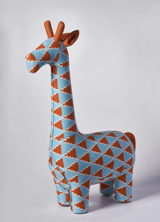 3ft giraffe cat tree made of pure cotton by BonDev — durable, scratch-resistant and customizable in 15 colors